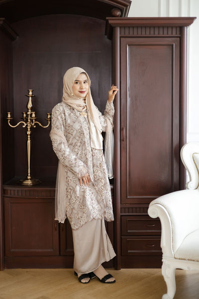 Bintari Set in Brown