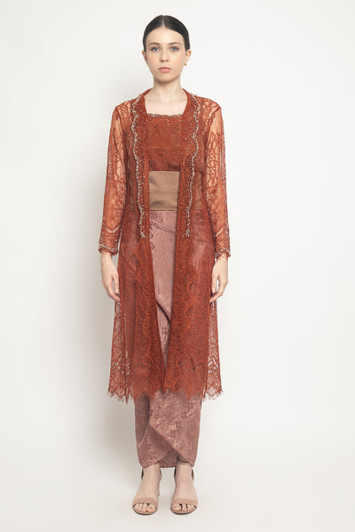 Gamila Kebaya Set in Teracota