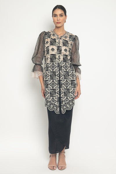 Gantari Kebaya Set in Black