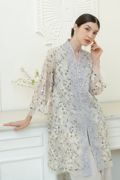 Dandelion Kebaya Top in Greyish Cream