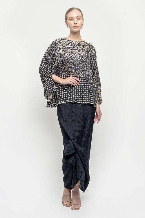Senjana Set in Black
