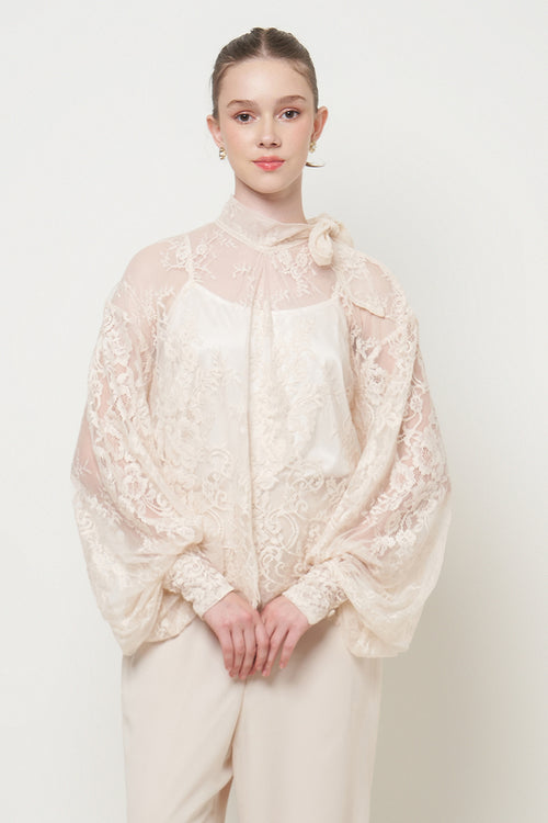 Arela Top in Ivory