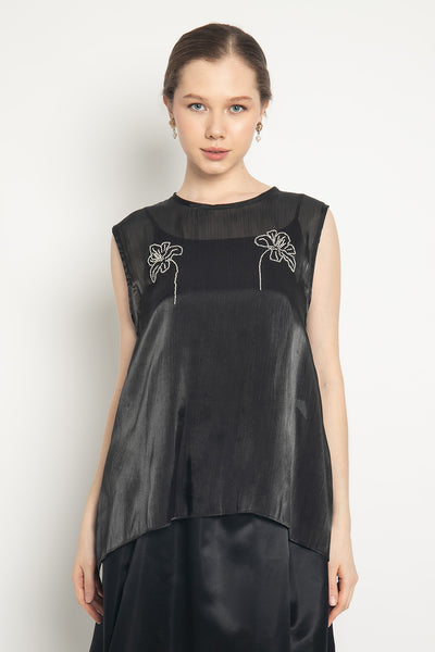 Isna Top in Black