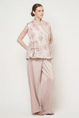 Colette Blouse in Soft Brown