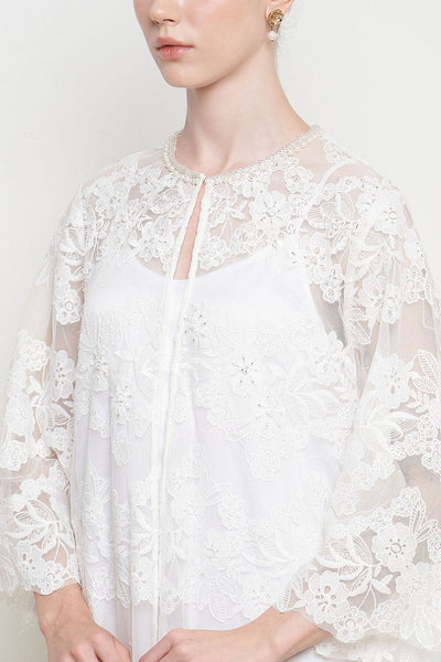 Dame Dress in White