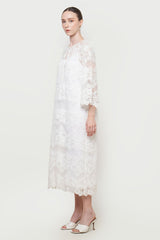 Dame Dress in White
