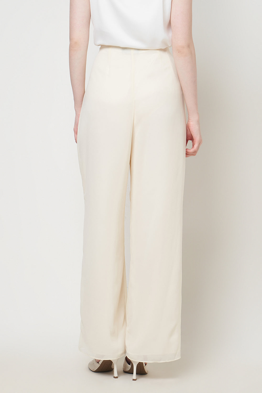Elara Pants in Light Cream