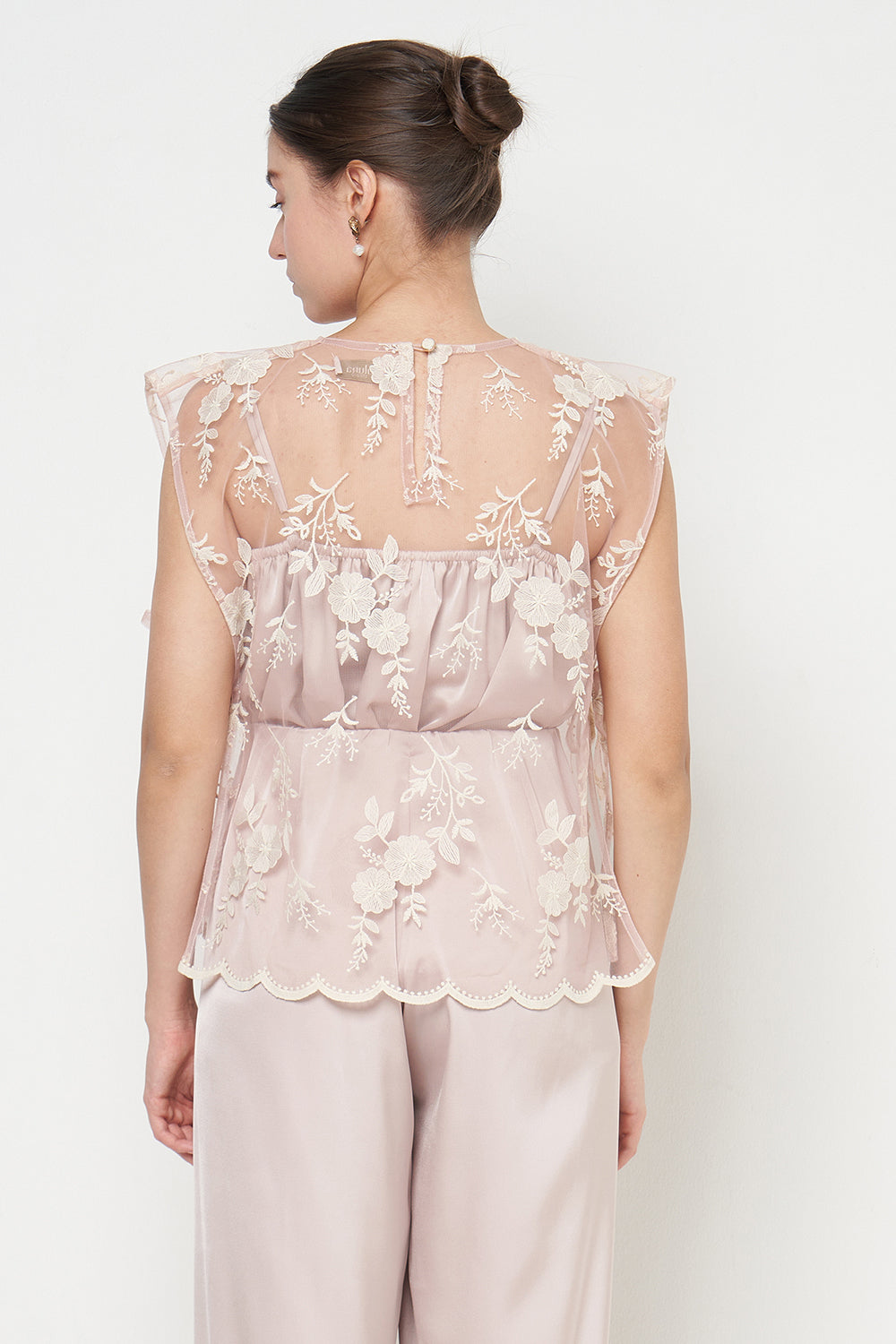 Rhea Top in Blush Pink