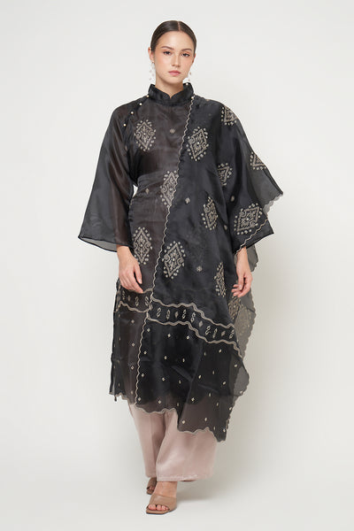Kirana Tenun Set in Black