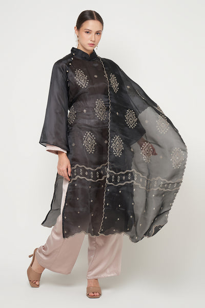 Kirana Tenun Set in Black