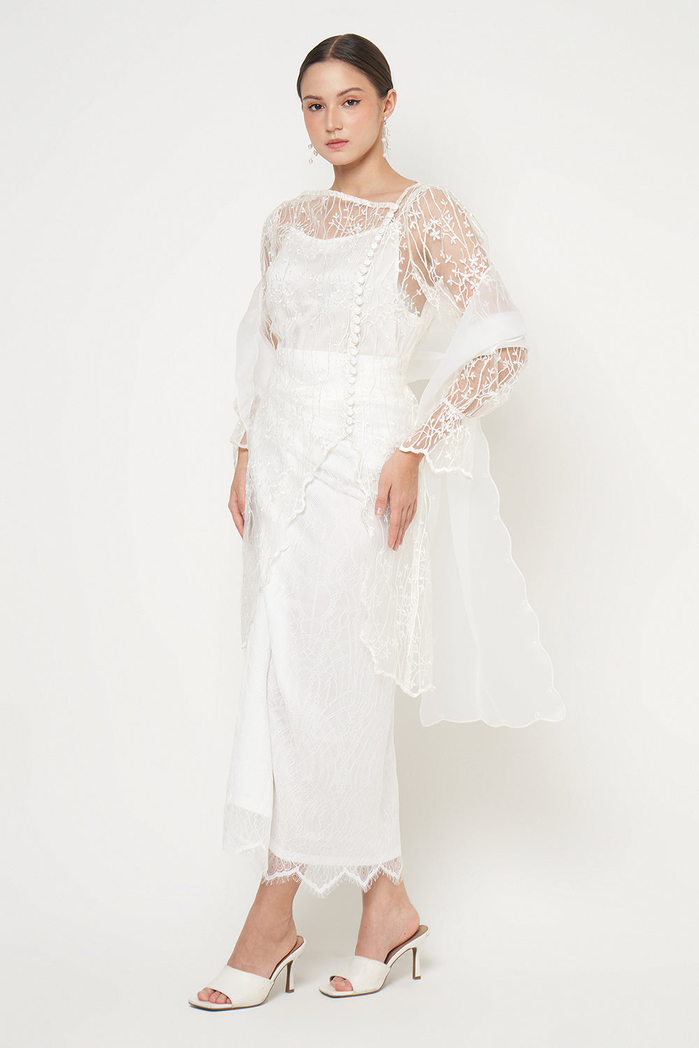 Meliora Kebaya Set in White