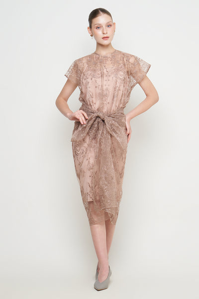 Isyana Dress in Dark Brown