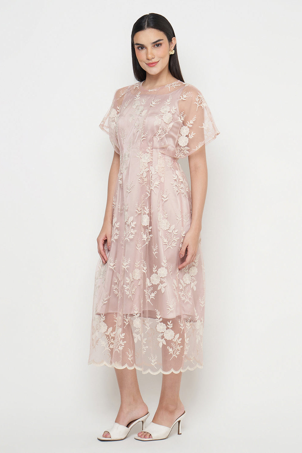 Gyna Dress in Blush Pink