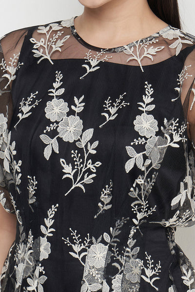 Gyna Dress in Black