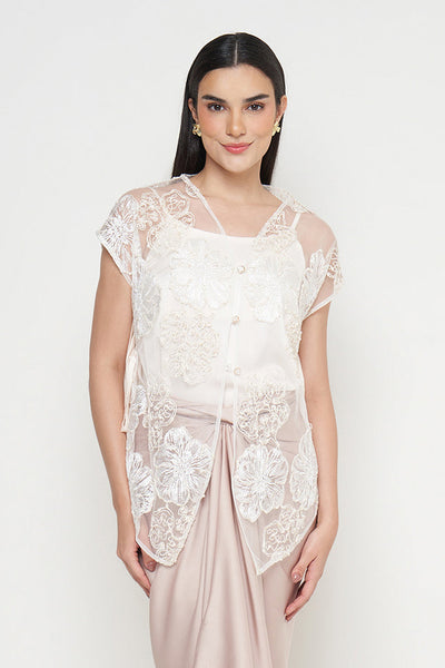 Kevia Top in White
