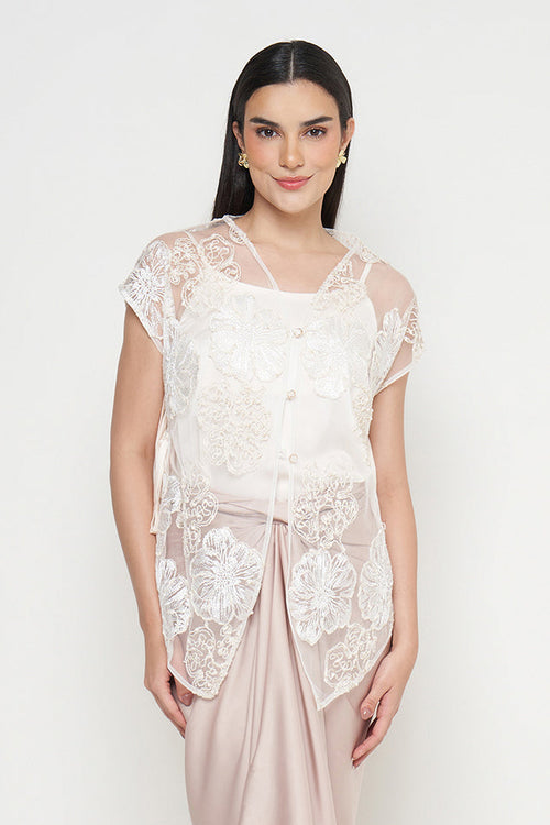 Kevia Top in White