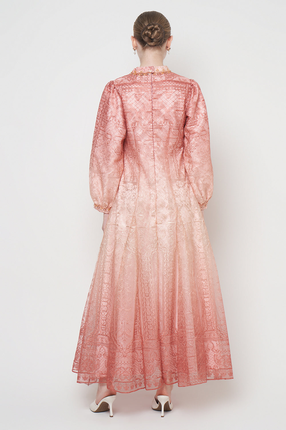 Raniyah Dress in Peach