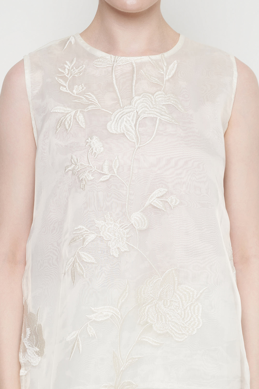 Auryn Top in Ivory