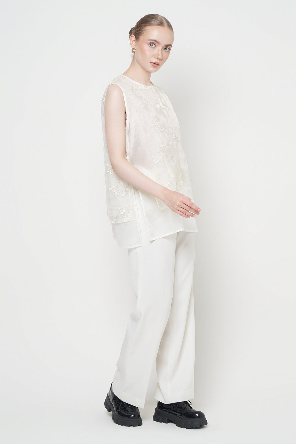Auryn Top in Ivory