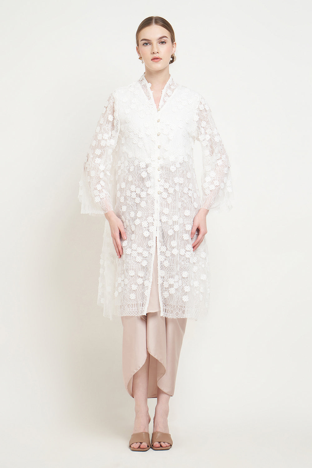 Dandelion Kebaya Top in White