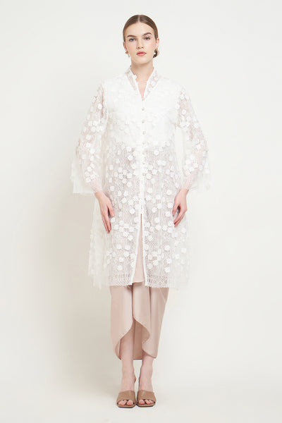 Dandelion Kebaya Top in White