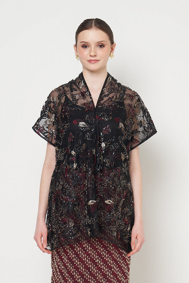 Risha Top in Black