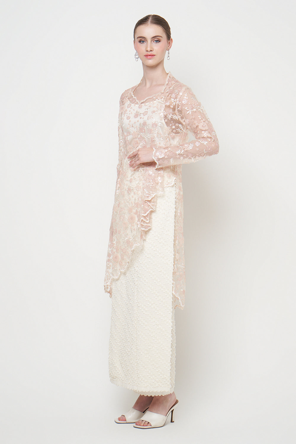 Elira Kebaya Top in Soft Pink