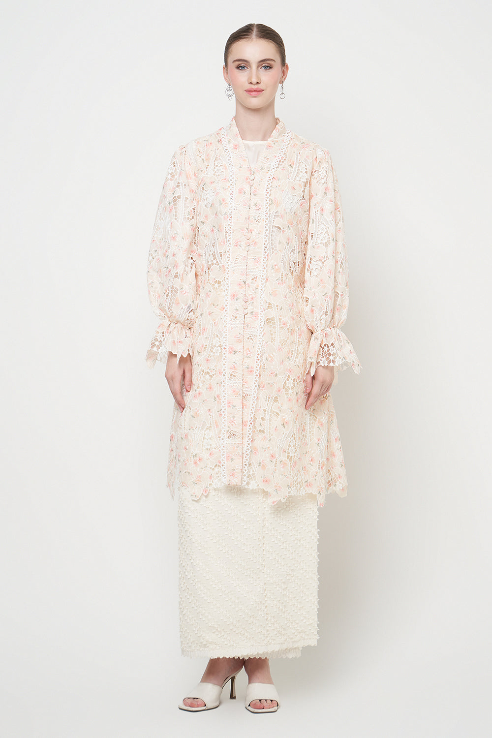 Seruni Kebaya Top in Peach