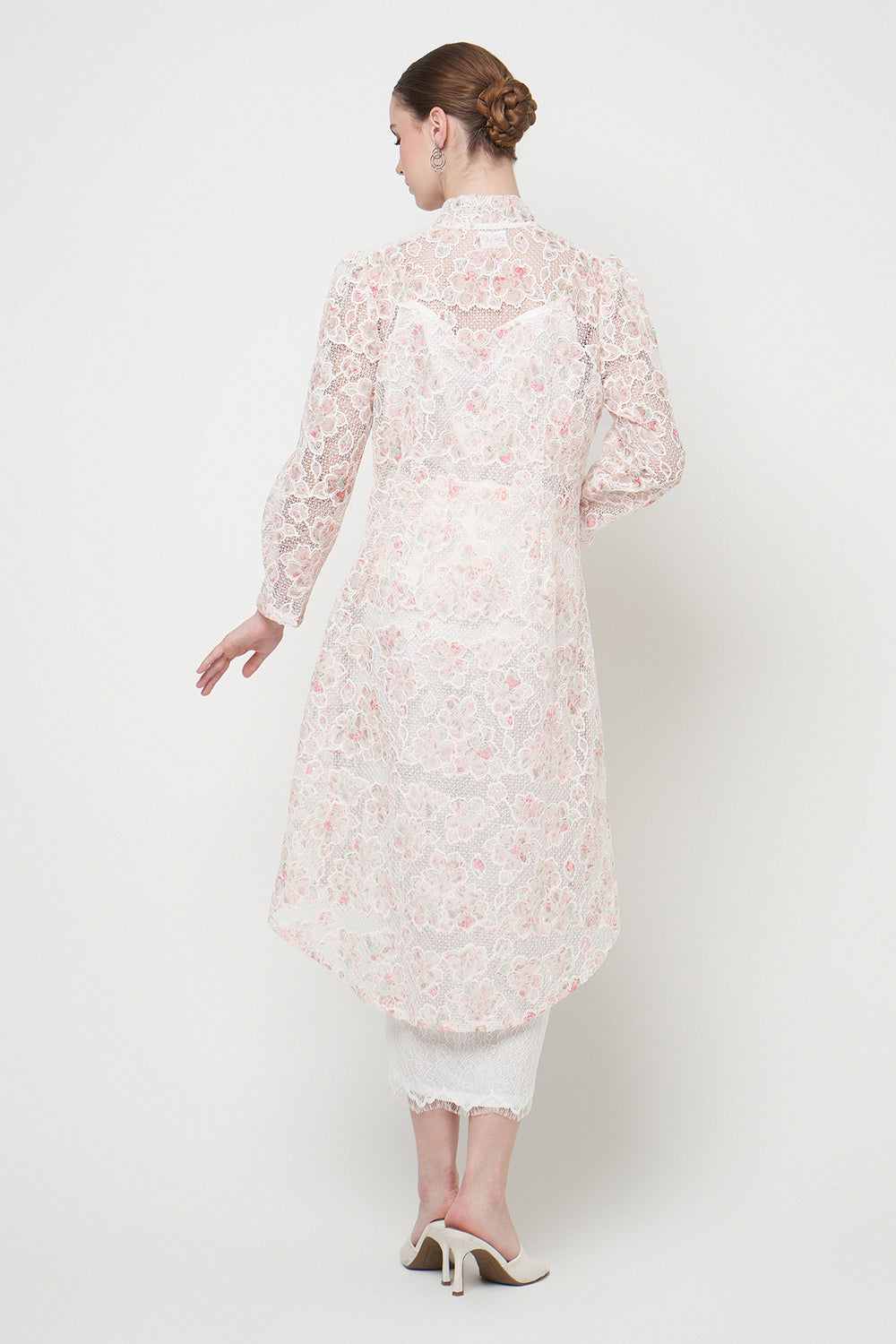 Seina Kebaya Top in Light Pink