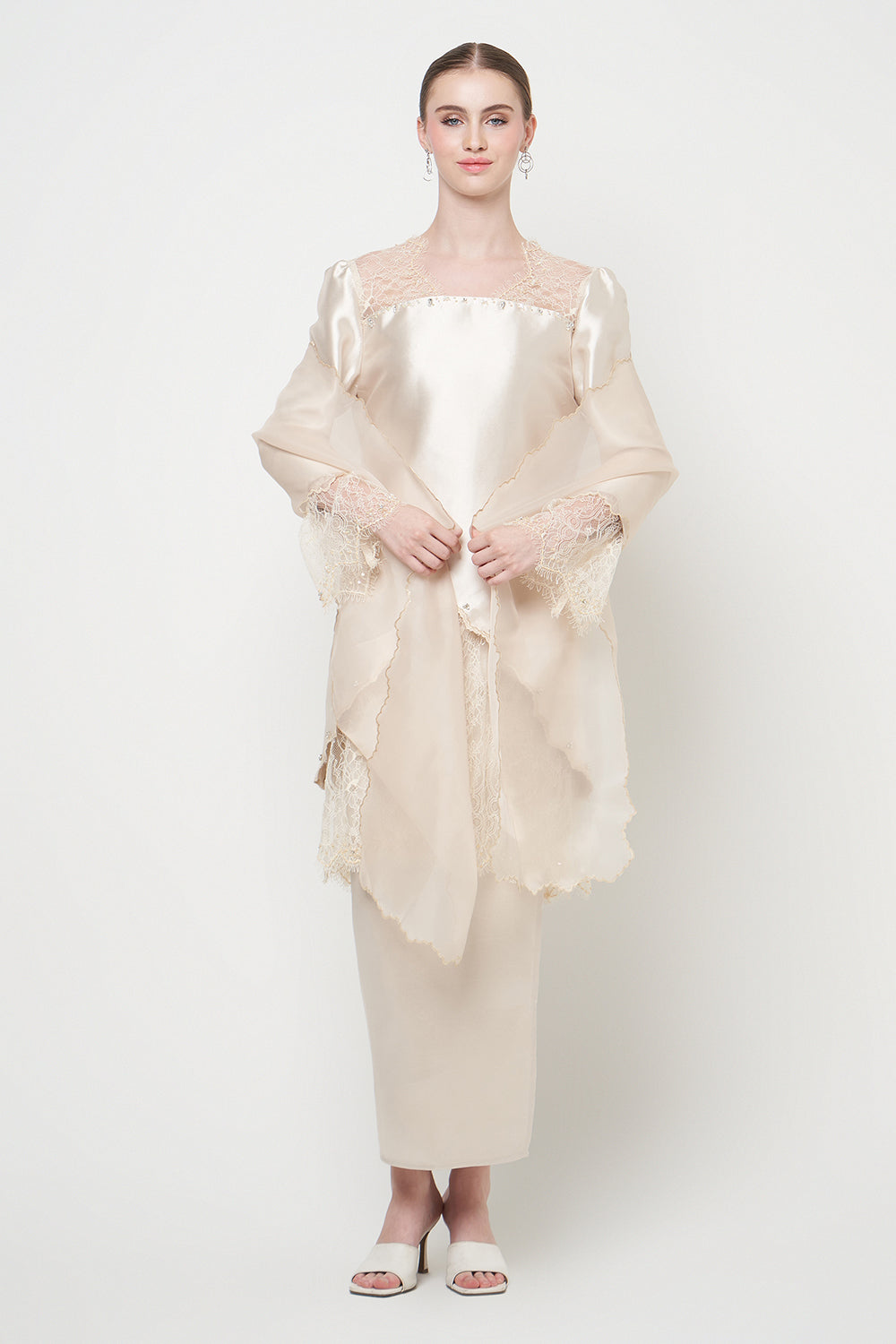 Kiara Kurung Set in Cream