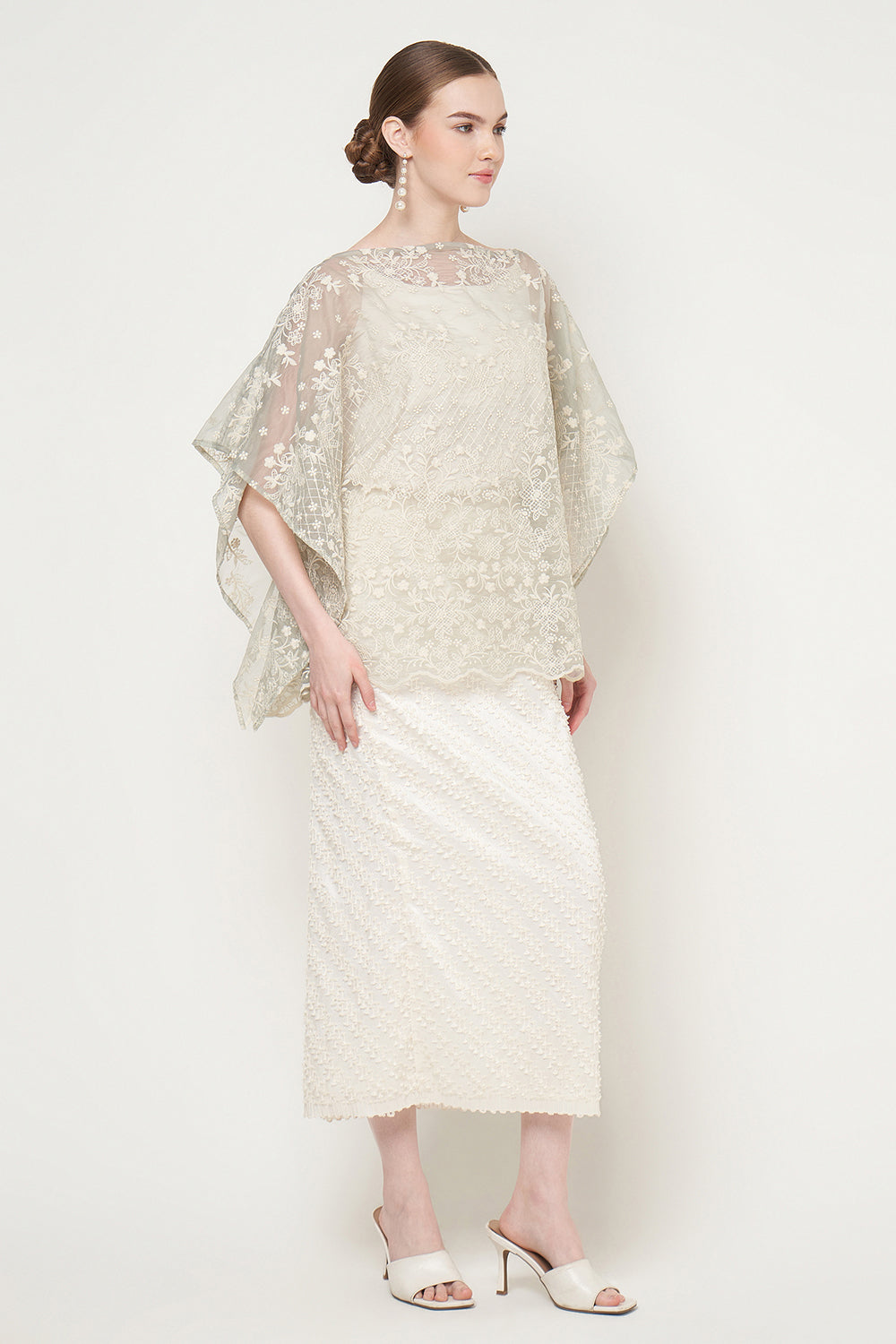 Noura Top in Ivory Sage
