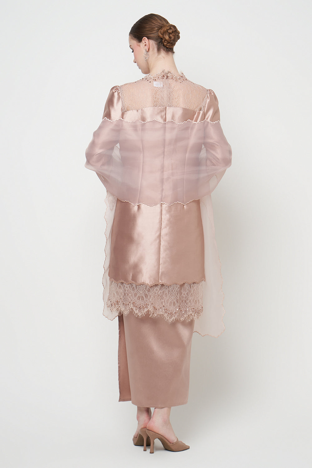 Kiara Kurung Set in Nude
