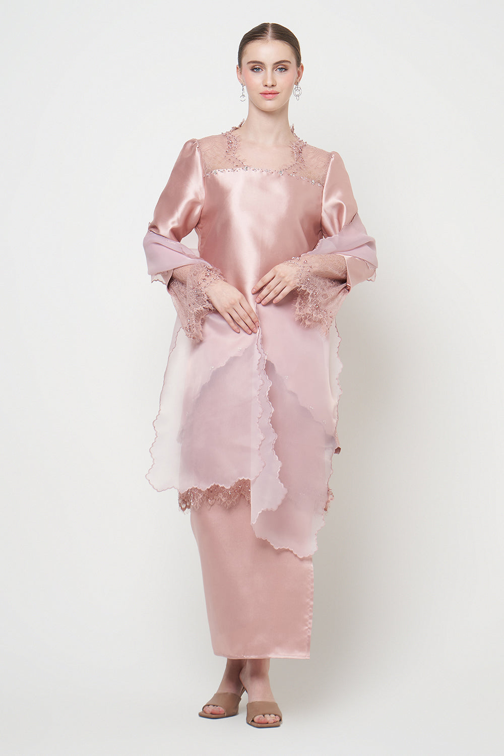Kiara Kurung Set in Light Rose