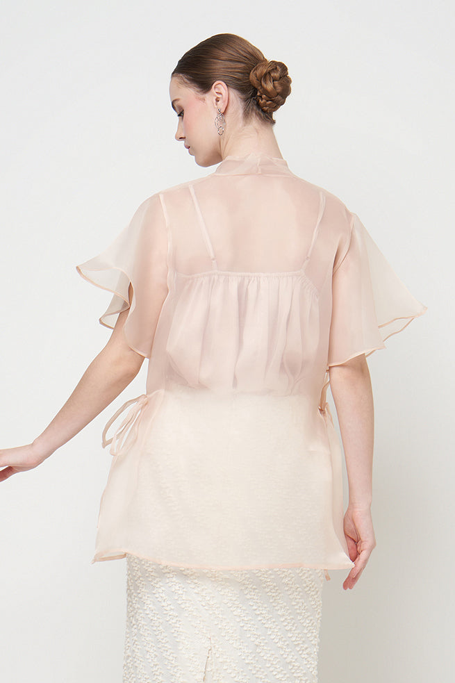 Belva Top in Petal Creme