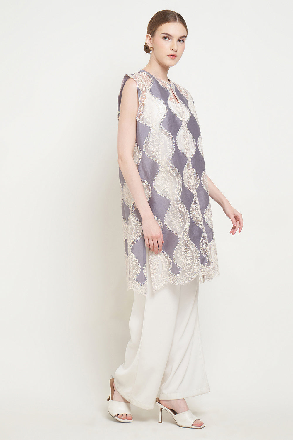 Paulina Outer Top in Lavender