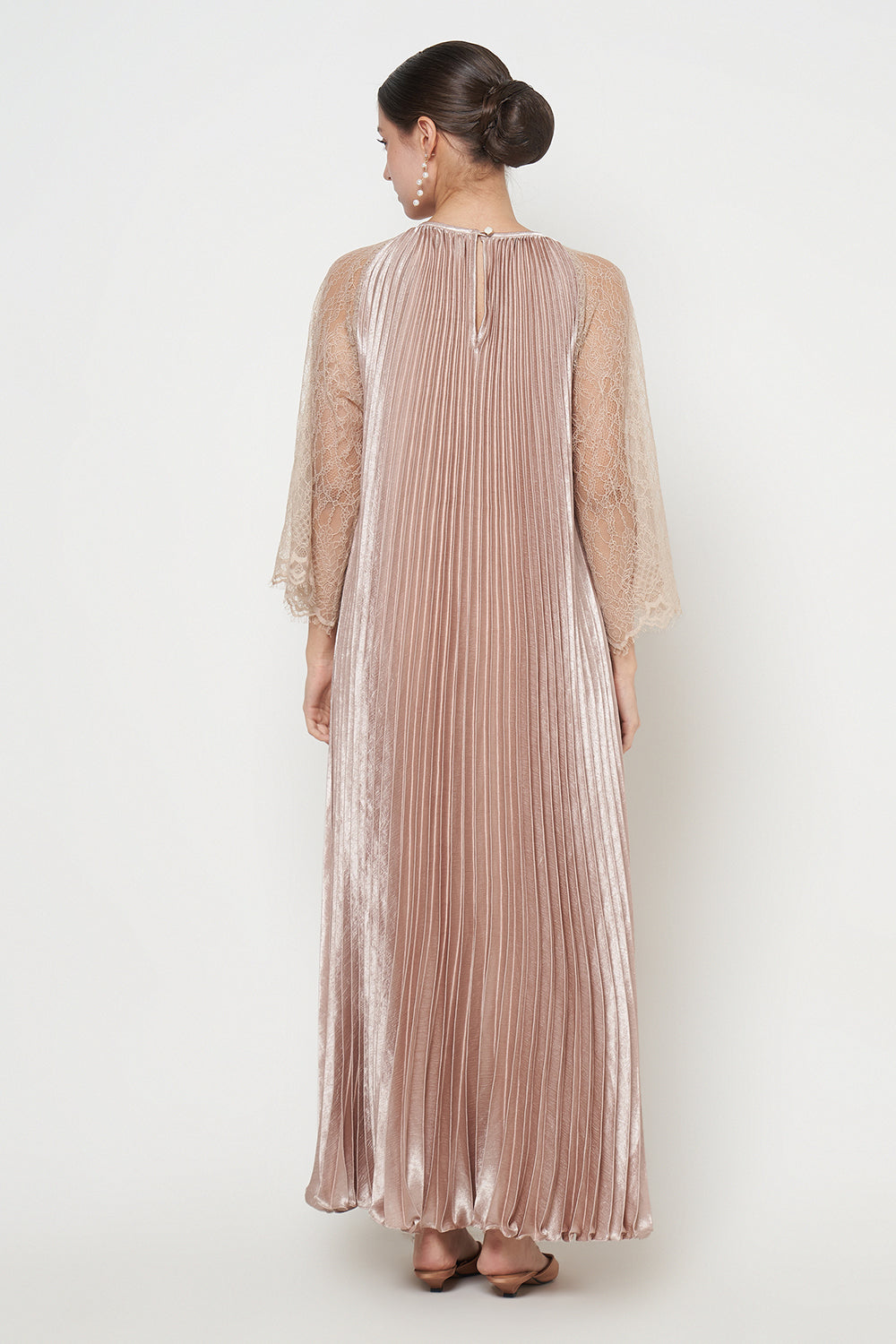 Janvika Dress in Gold