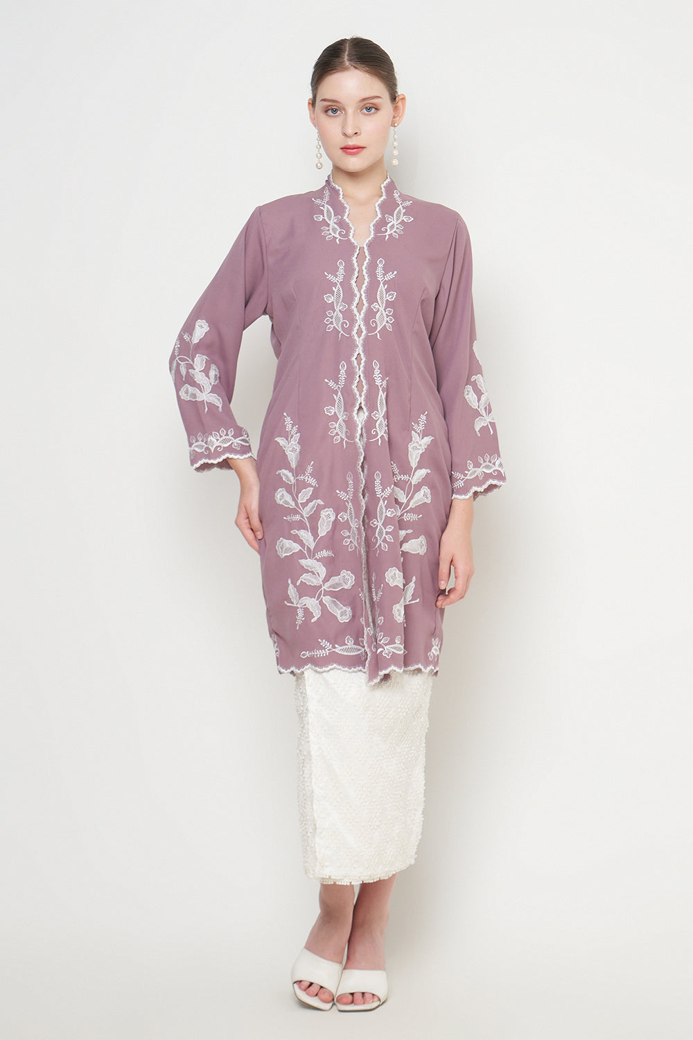 Cala Lilly Long Kebaya Top in Mauve