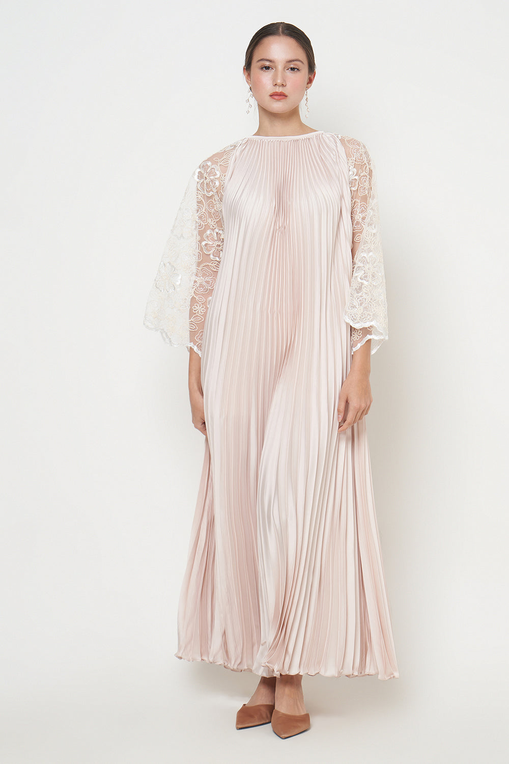 Clarisha Dress in Ivory