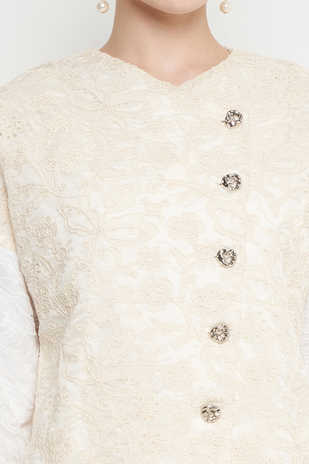 Gemati Top in Cream White