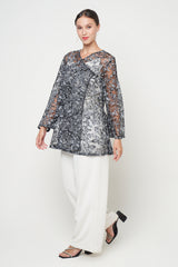 Vee Top in Black