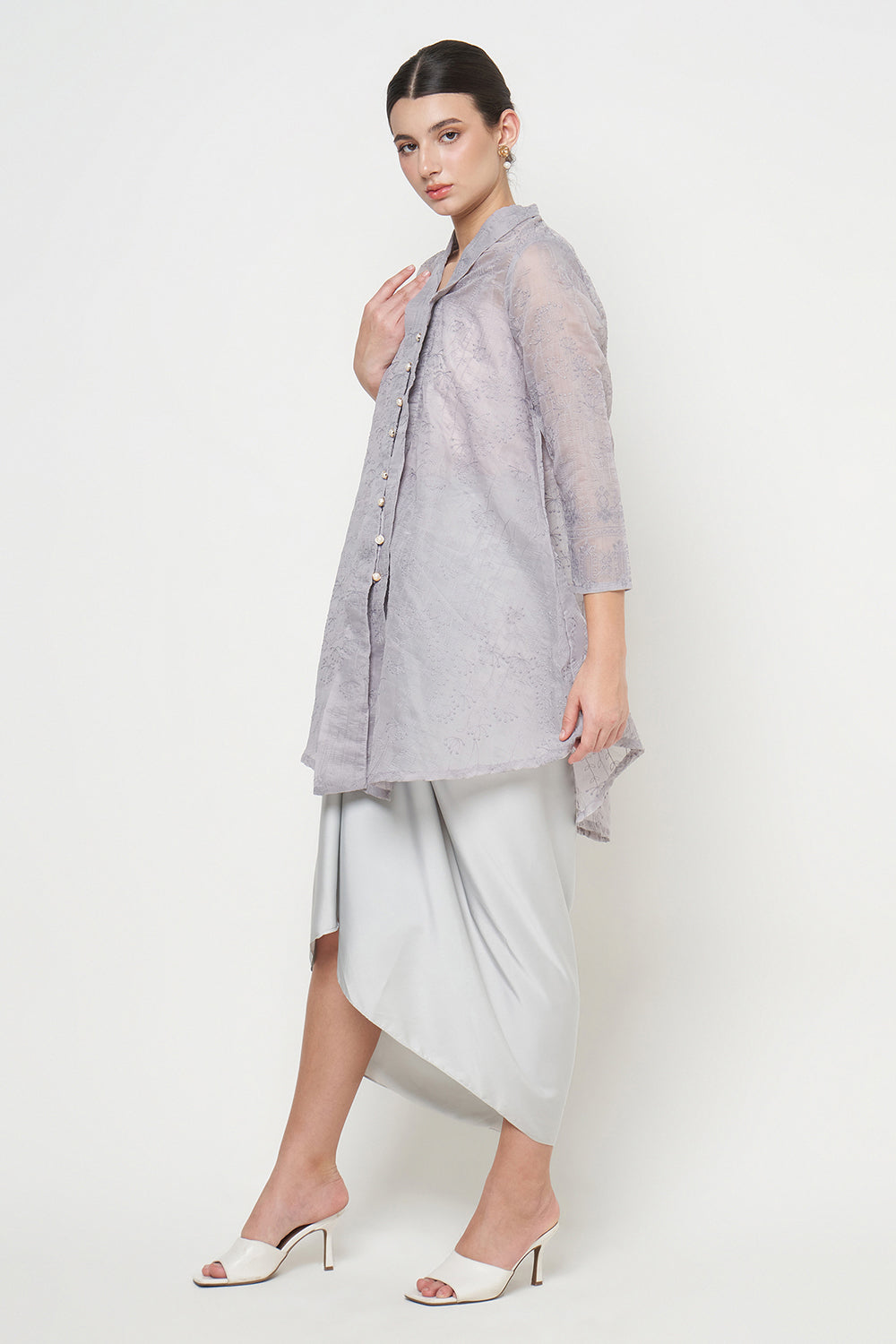 Endah Kebaya Top in Grey