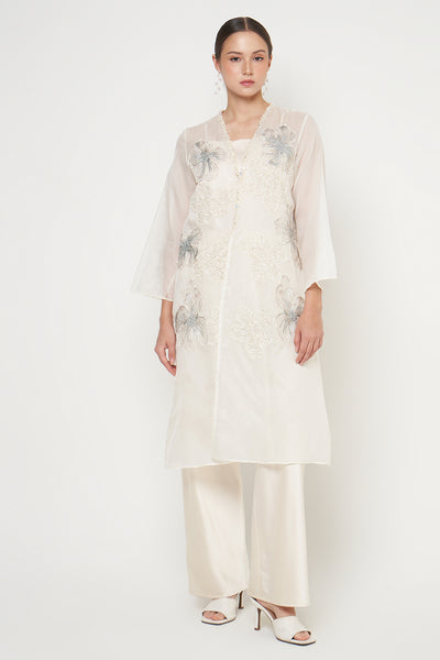 Everly Outer Dress in Broken White