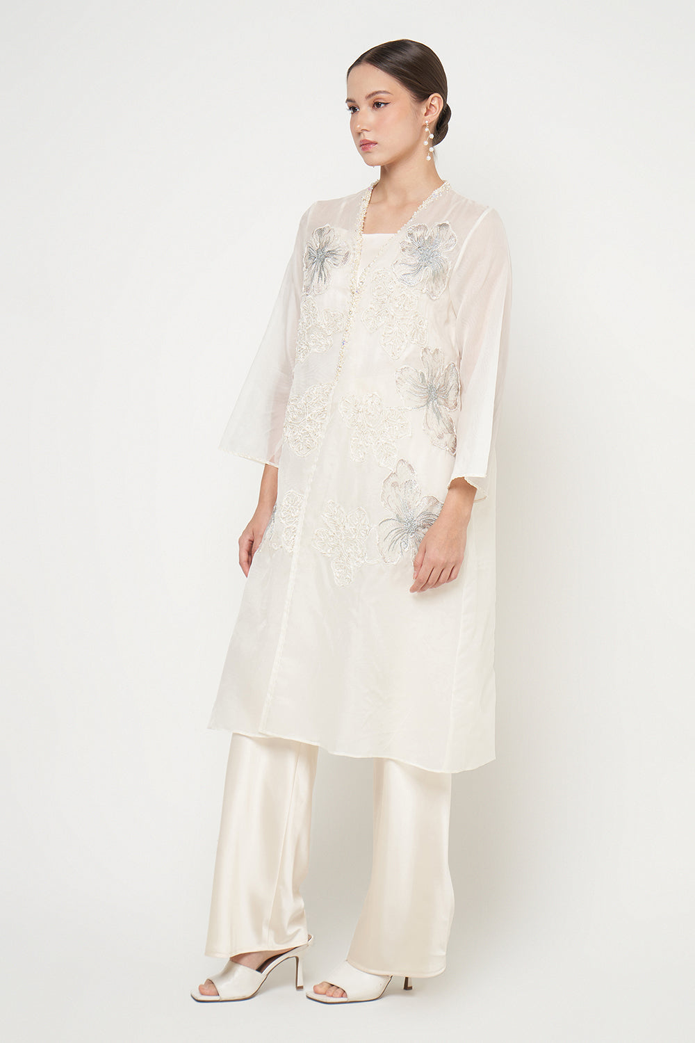 Everly Outer Dress in Broken White