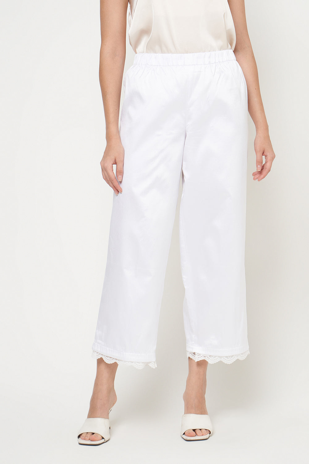 Taveta Pants in White
