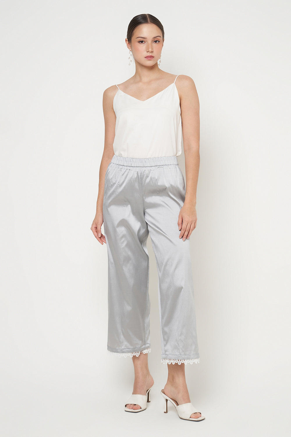 Taveta Pants in Grey