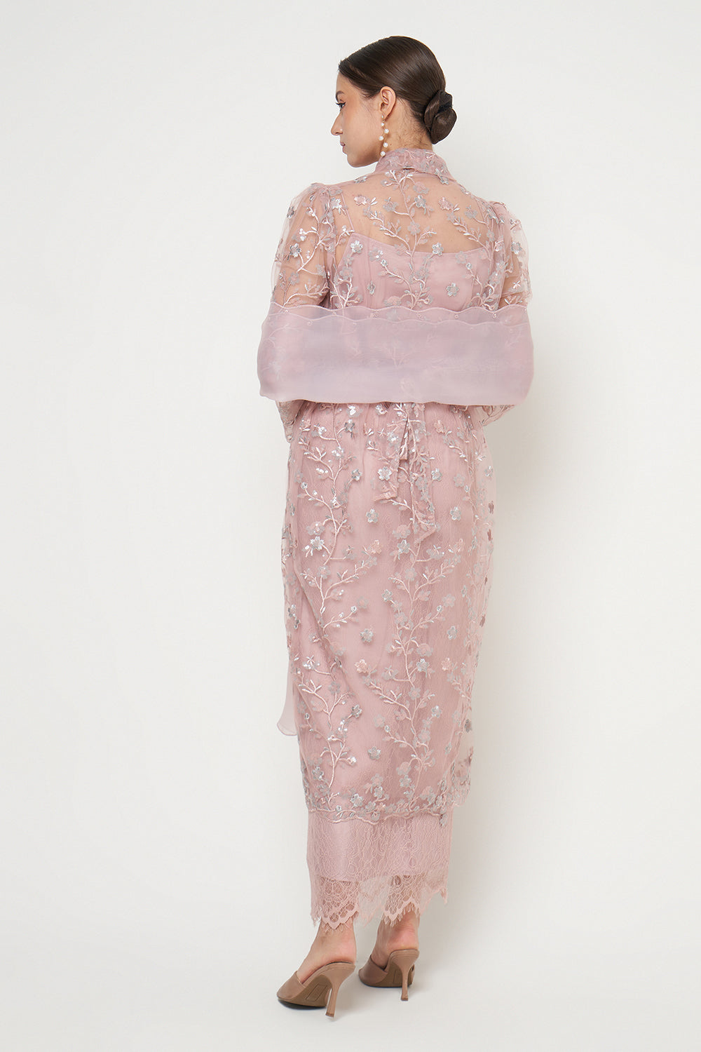 Kanaya Long Kebaya Set in Light Rose