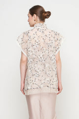 Lana Vest Outer in Greyish Cream