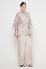 Mandy Blouse in Latte