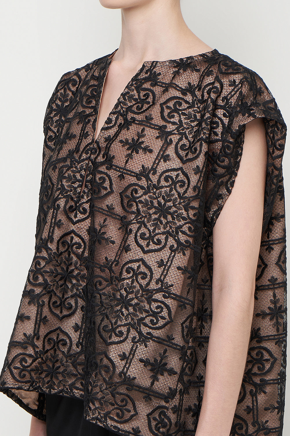 Zenara Top in Black
