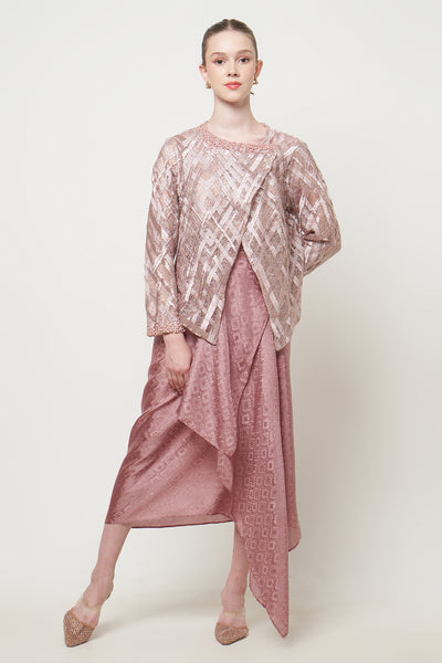 Iswari Kebaya Set in Dusty Pink